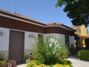 Отель Casa unifamiliar con jard n privado  Аньоне
